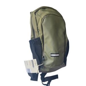 2L Hydration Backpack 17x8 Olive Green Removable Water Bladder Straps w whistle